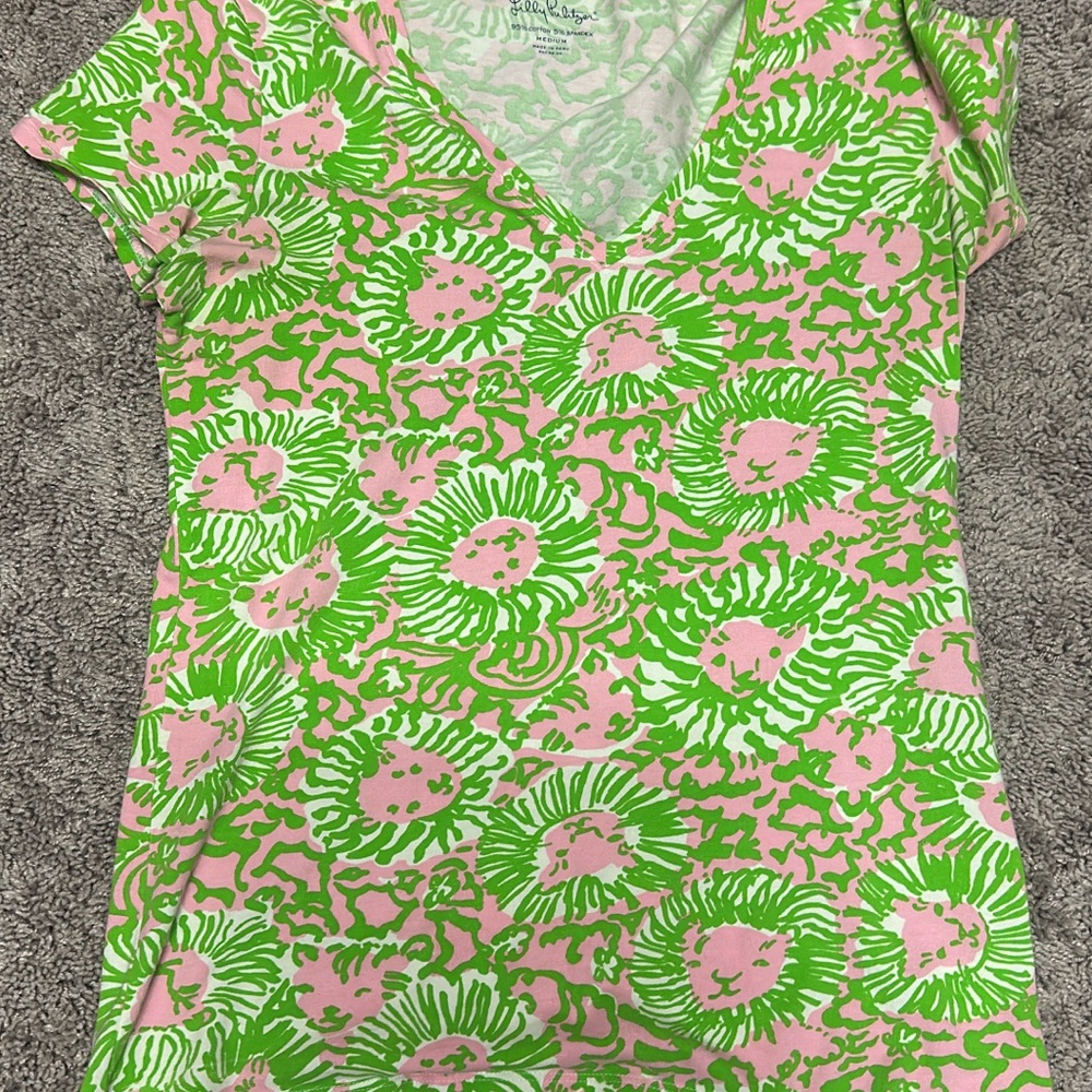 Lilly Pulitzer Green and Pink Tee Size Medium